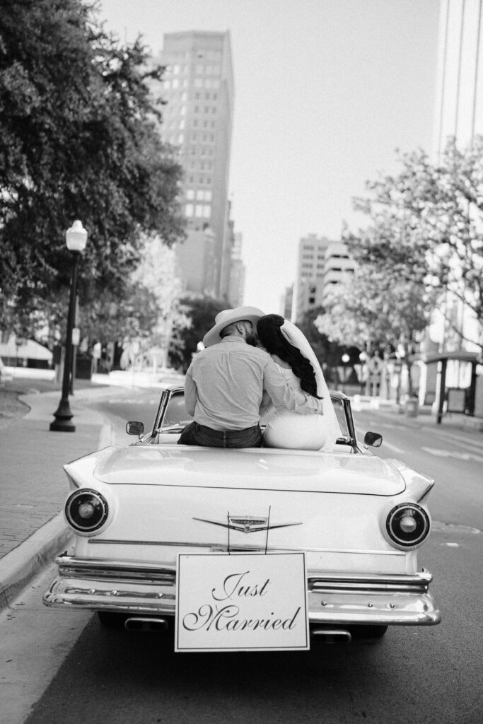 fort worth courthouse wedding with dfw vintage cars